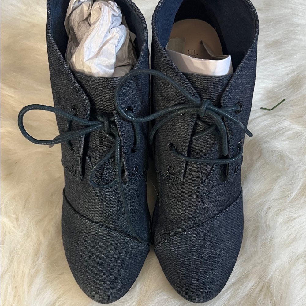 Stylish Women's Blue Ankle Boots